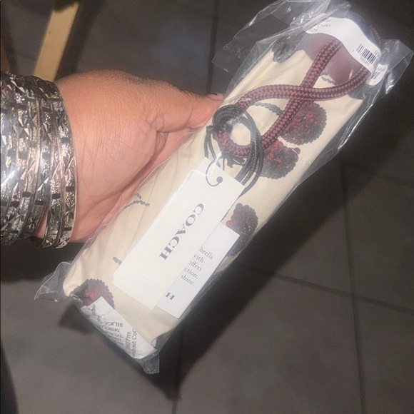 NWT Uv Protection Mini Umbrella w/Cherry Print $78 - Picture 2 of 2